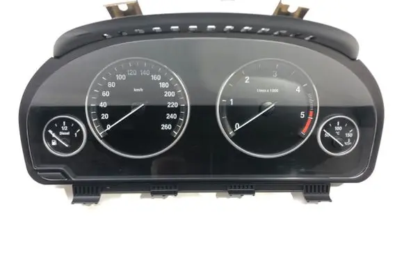 Speedometer (instrument cluster)