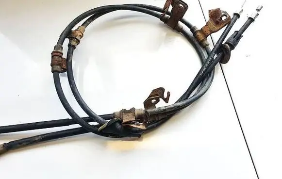 Mitsubishi Colt Handbrake/parking brake wiring cable mr955260de