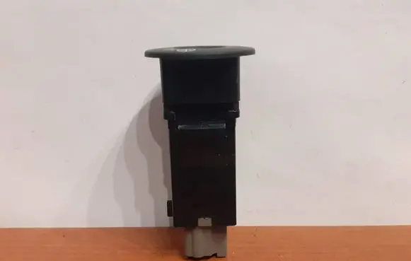 Nissan Qashqai Passenger airbag on/off switch 16202S0