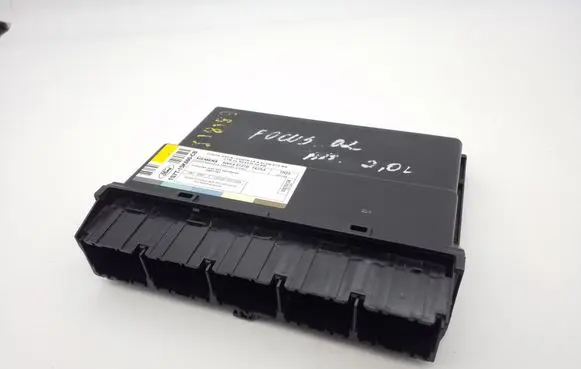 Ford Focus Comfort/convenience module 1S7T15K600CB 5WK48727B T83SA