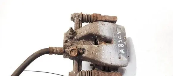 Toyota Avensis T250 Rear brake caliper y01339