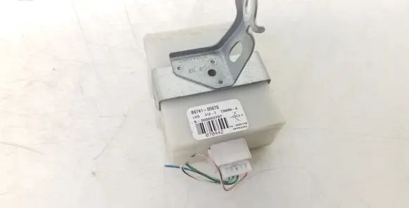 Toyota Avensis T250 Door central lock control unit/module 8974105070 736680A