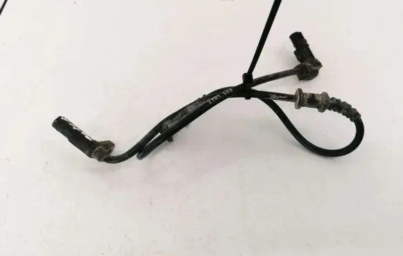 Mercedes-Benz C W203 ABS brake wheel speed sensor A2035400417