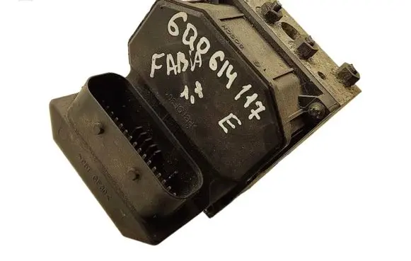 Skoda Fabia Mk1 (6Y) ABS Pump 620907379G 0265800003 6Q0614117E