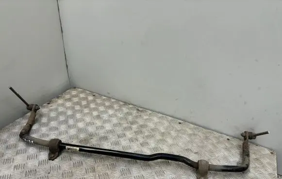 Volkswagen PASSAT B8 Front anti-roll bar/sway bar 3Q0411303A