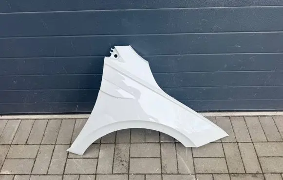 Volkswagen Polo VI Fender 2G0823155D