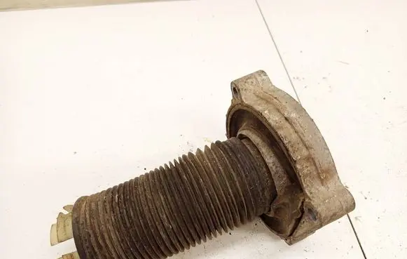 Audi Q7 4L Front coil spring rubber mount 