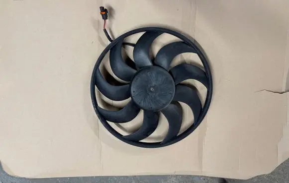 BMW 1 F20 F21 Electric radiator cooling fan 5020644
