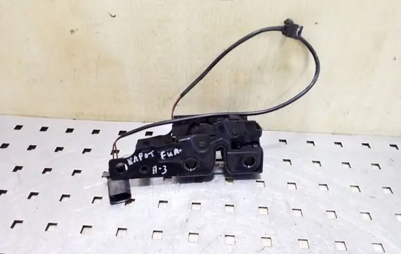 Audi A3 S3 A3 Sportback 8P Engine bonnet/hood lock/catch