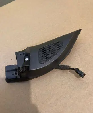 Volkswagen Golf V Front door high frequency speaker 1K0837993A