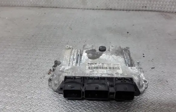 Renault Master II Engine control unit/module 8200311550 0281011432