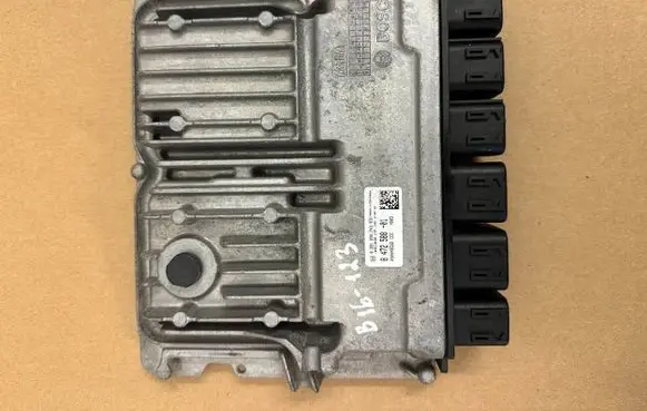 BMW 5 G30 G31 Engine control unit/module 0281034743 8472588 030049522