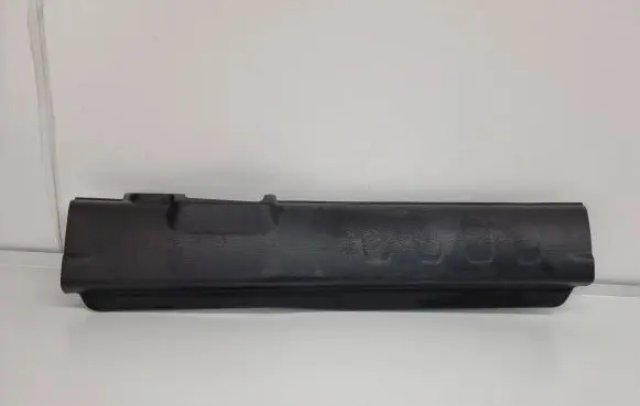 Suzuki Grand Vitara II Rear sill trim cover 7613065J0