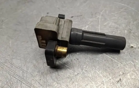 Subaru Forester SG High voltage ignition coil FK0186