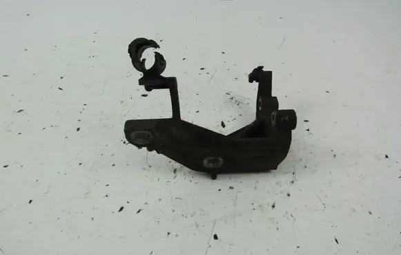 Renault Scenic I Power steering pump mounting bracket 