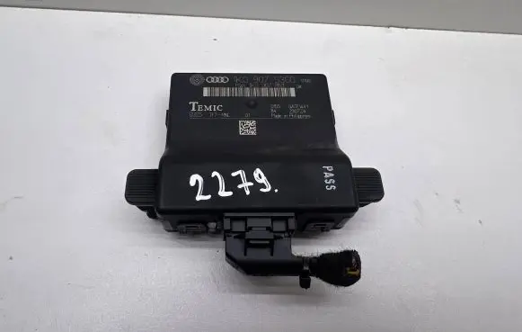 Audi A3 S3 A3 Sportback 8P Gateway control module 1K0907530D 290704 1K0907951