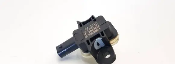 Mercedes-Benz A W176 Airbag deployment crash/impact sensor A1668210351