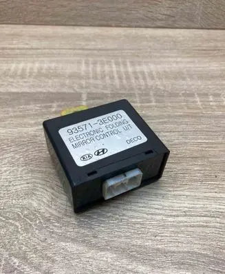 KIA Sorento Wing mirror control module 935713E000