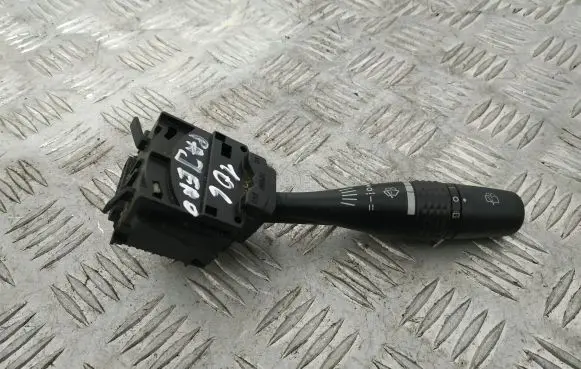 Mitsubishi Pajero Wiper speed switch 153