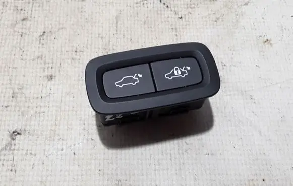 Volvo XC60 Tailgate opening switch 31674801