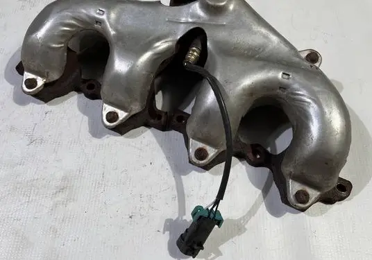 Chevrolet Corvette Exhaust manifold 12576822