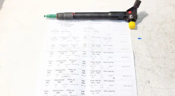 Mazda CX-5 Fuel injector SH0113H50