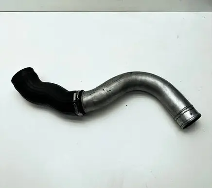 BMW 5 E39 Intercooler hose/pipe 7786531