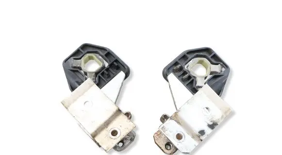 BMW 3 GT F34 Radiator mount bracket 8620732 17118620732 8620733