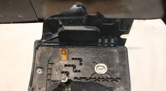 Volvo V60 Battery tray 31299569