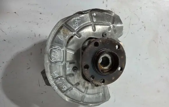 Alfa Romeo Giulia Rear wheel hub spindle/knuckle DX196C560