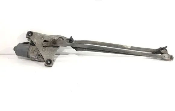 Volvo V50 Front wiper linkage and motor 30663916