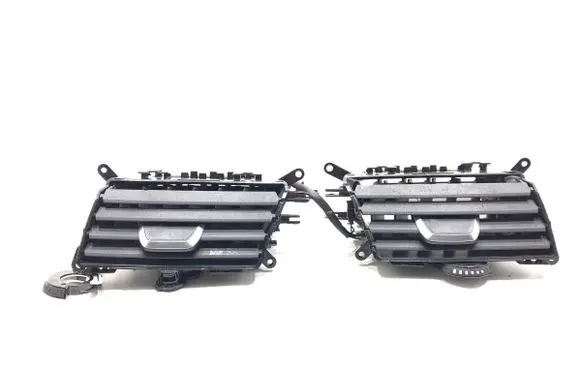BMW 5 G30 G31 G38 Dashboard side air vent grill/cover trim 9329579