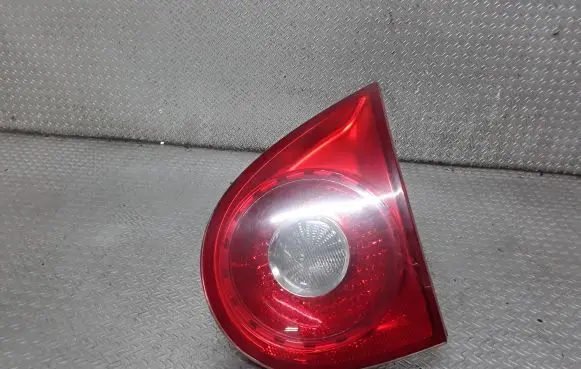 Volkswagen Golf V Tailgate rear/tail lights 1K6945094E