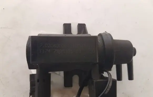BMW 1 E81 E87 Turbo solenoid valve 70206301 780539101