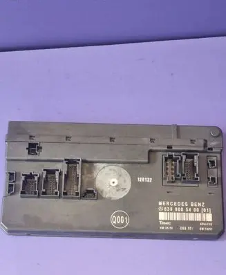 Mercedes-Benz Vito Viano W639 SAM control unit 6399005400 ZGS001 404435