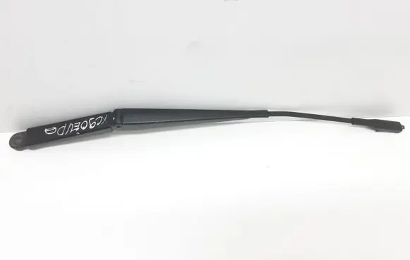 Volvo XC90 Front wiper blade arm 30753819