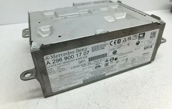 Mercedes-Benz EQS X296 Radio/CD/DVD/GPS head unit A2969001707