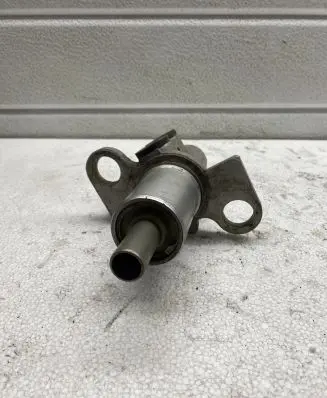 Audi A6 S6 C5 4B Master brake cylinder