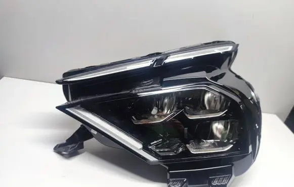 Citroen C4 III e-C4 Headlight/headlamp 9830649480 73243669