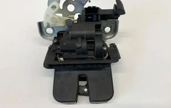 Audi A6 S6 C7 4G Tailgate exterior lock 4G9827520