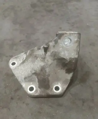 BMW 5 F10 F11 Engine mounting bracket 13992110 CD01523
