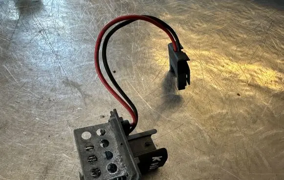 Renault Kangoo I Heater blower motor/fan resistor 9092609859