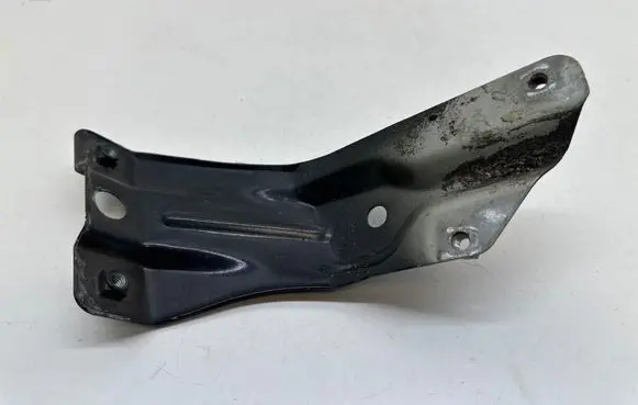 Volkswagen Golf VI Fender mounting bracket 5K6821138