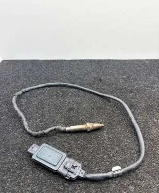 BMW 5 G30 G31 G38 Lambda probe sensor 8594553