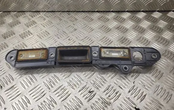 Volkswagen Touran I Number plate light 3B5943021