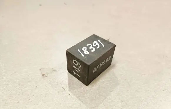 Seat Alhambra (Mk1) Other relay 7M0963141 95VW14512AA