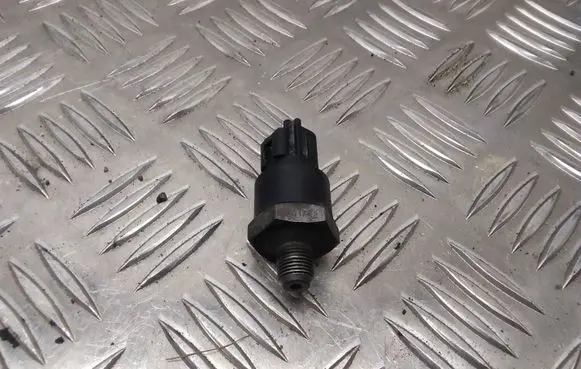Toyota Prius (XW30) Oil pressure sensor 401742