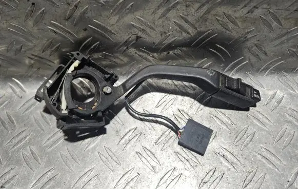 Volkswagen PASSAT B3 Wiper control stalk 333953503A 400304