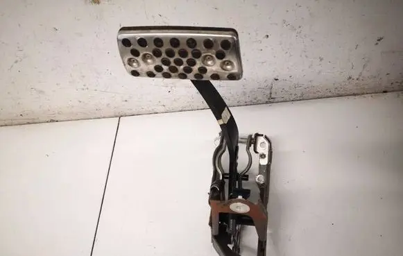 Honda Civic Clutch pedal 