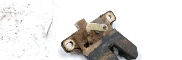 Audi A4 S4 B5 8D Tailgate/trunk/boot lock/catch/latch 8D5827505A